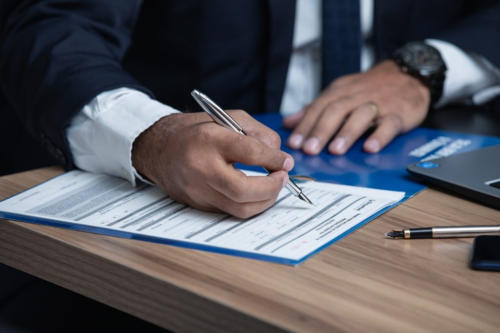 La reincorporación al trabajo tras un despido improcedente ¿qué implica?
